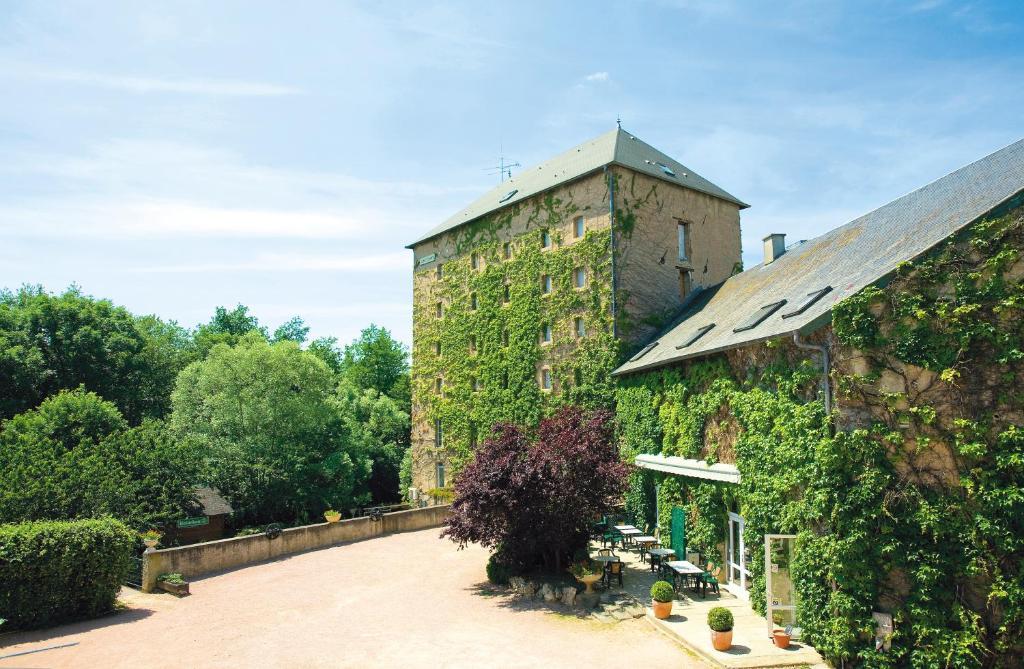 Auberge Du Moulin Marin Lapalisse Exterior foto